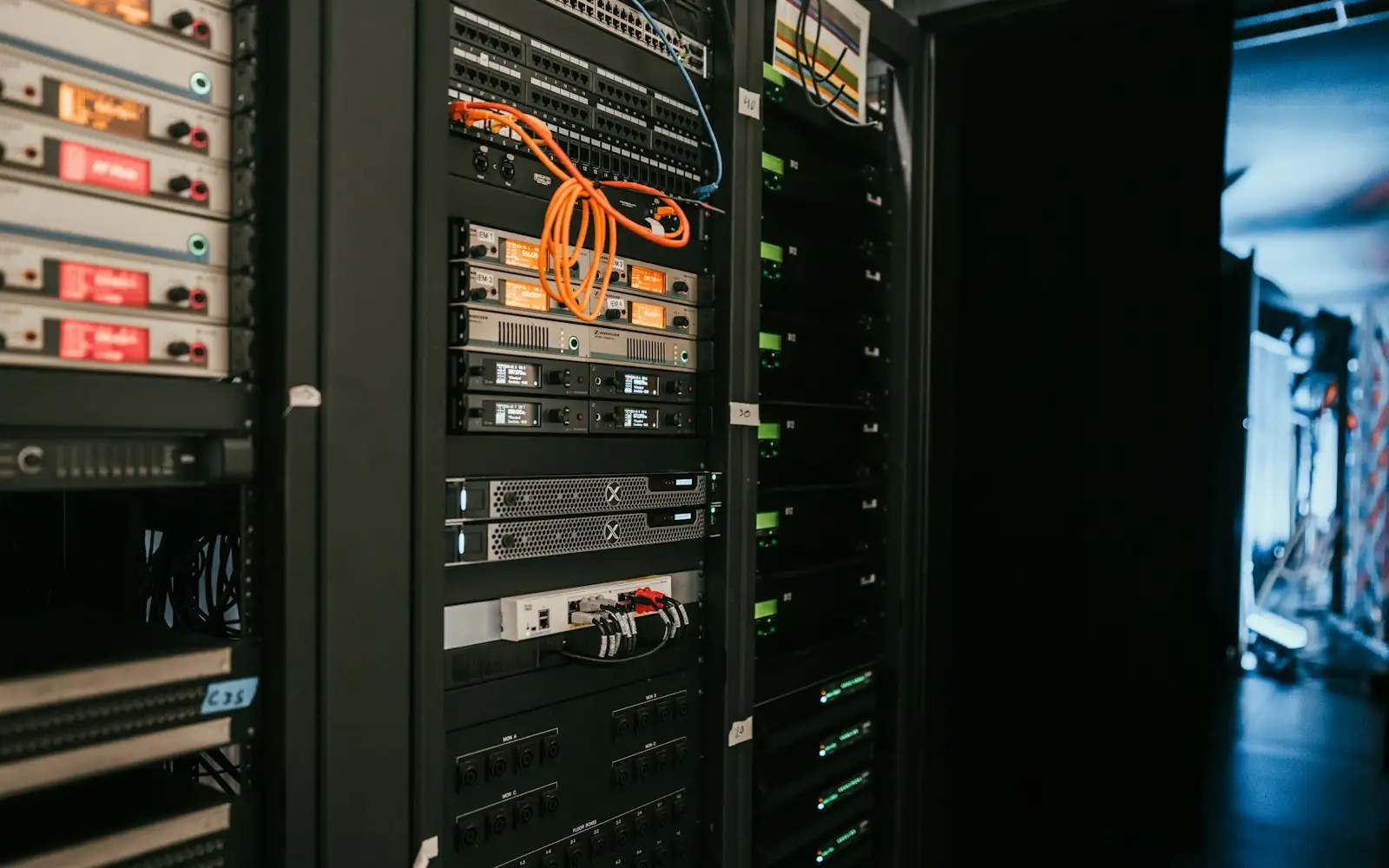 Rack de servidores en un centro de datos